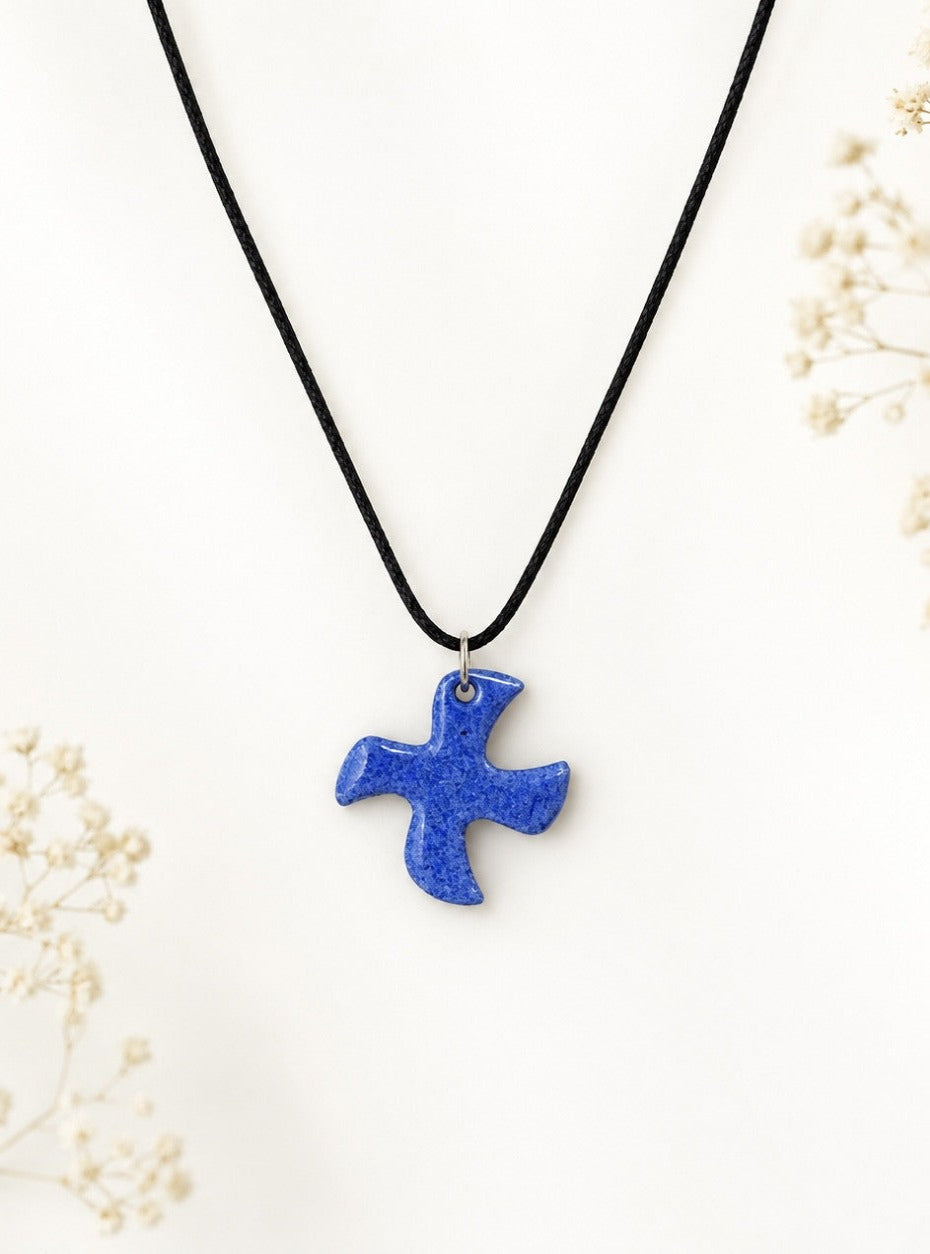 Taizé Kreuz - Taubenanhänger mit Lederschnur