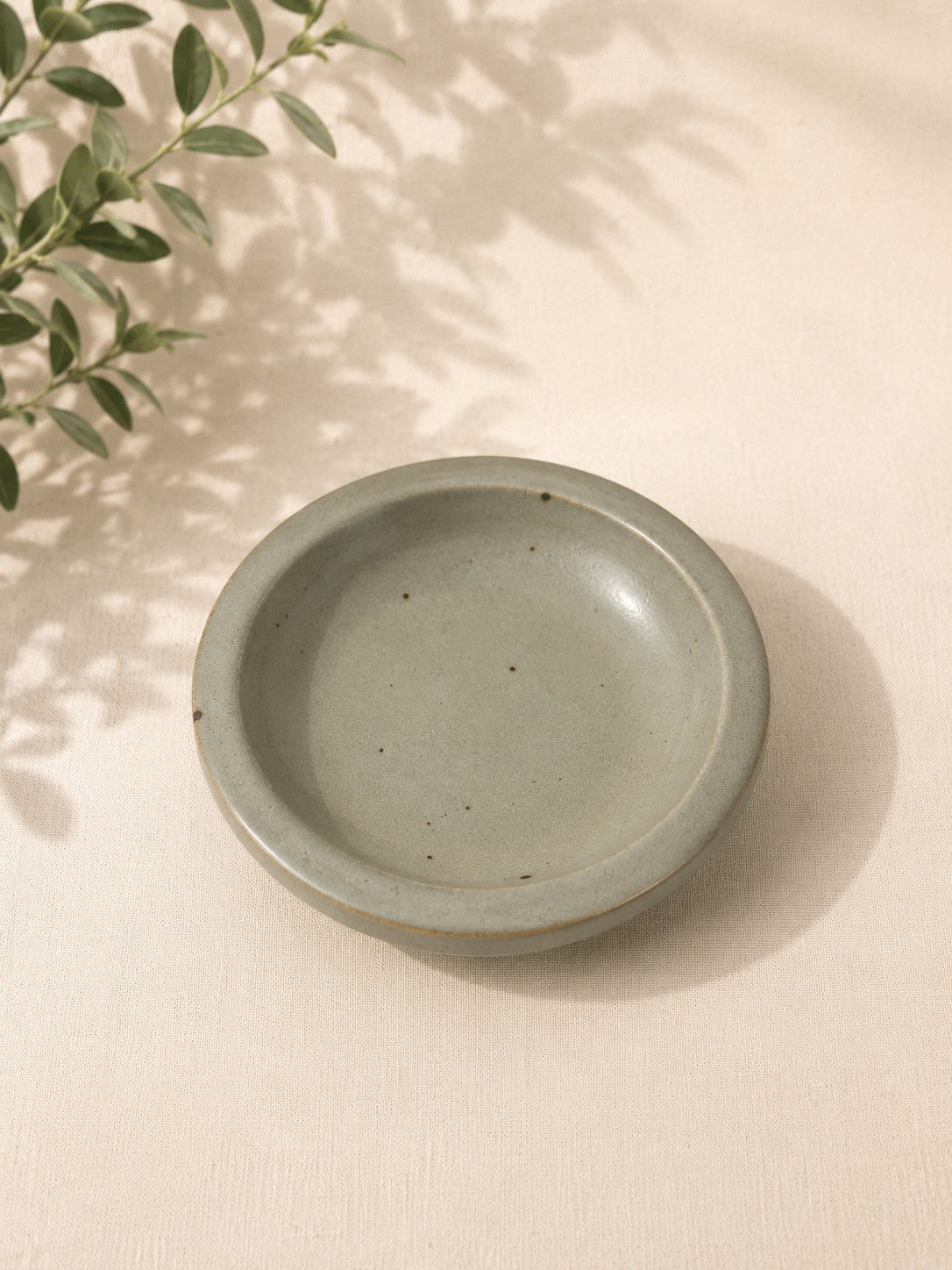 Piattino portacandela artigianale in ceramica