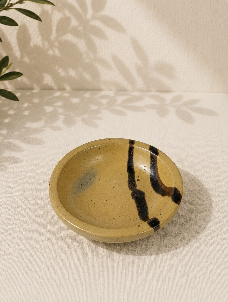 Piattino portacandela artigianale in ceramica